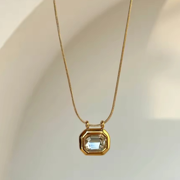 18K Gold Plated Stainless Steel Square White AAA CZ Crystal Pendant Necklace - Picture 5 of 15